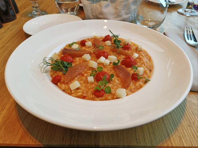 Das Risotto mit Chipotle, Scamorza und Nektarinen. Restaurant Giardino Risotto