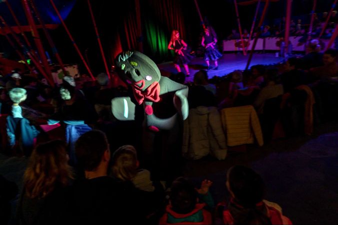 Magic, Comedy, Tanz und Artistik erwartet die Magic Winter Circus Besucher.