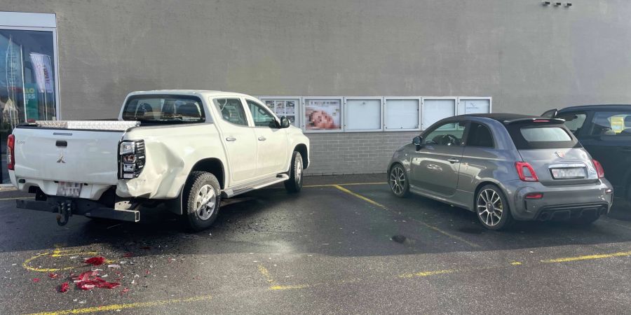 Mellingen: Ein Lenker verunfallte beim Parkieren.