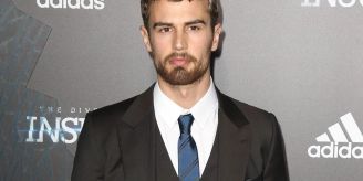 Franchise - Wird Theo James der neue James Bond? Franchise - Wird Theo James der neue James Bond?