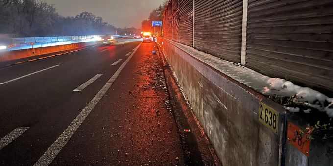 A18 / Reinach BL: Streifkollision zwischen zwei Personenwagen A18 / Reinach BL: Streifkollision zwischen zwei Personenwagen