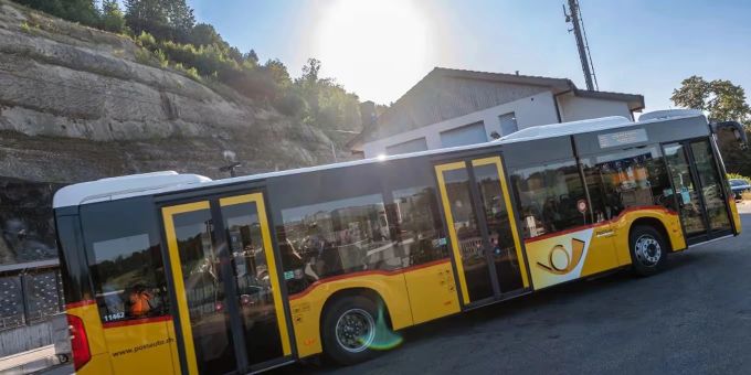 Alkohol im Dienst - Postauto-Chauffeur wird verurteilt