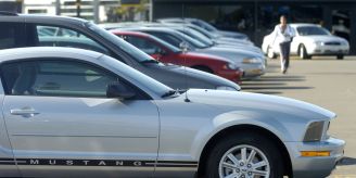 Wegen Preissenkungen - Hertz verlangsamt Ausbau der Elektroauto-Flotte