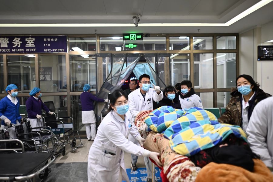 More than 100 people killed in earthquake in northern China