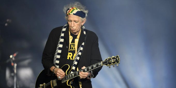 Gitarrist Keith Richards auf der Bühne der Europa-Tournee der Rolling Stones in Zürich, Schweiz, am 20. September 2017. keith richards