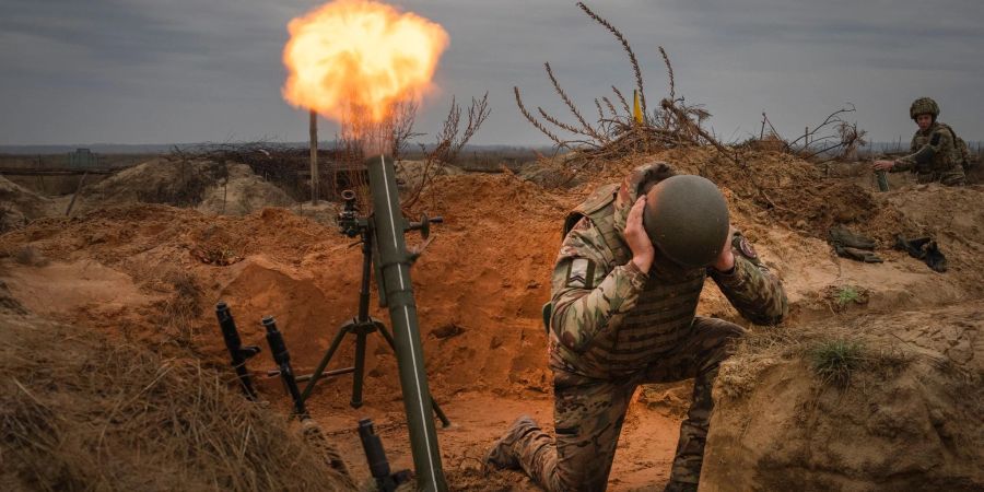 Die Ukraine setzt im Osten und im Süden des Landes ihre Offensive gegen die russische Invasion fort.