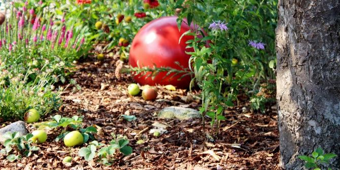 Häcksel Holzschnitt Gartendeko