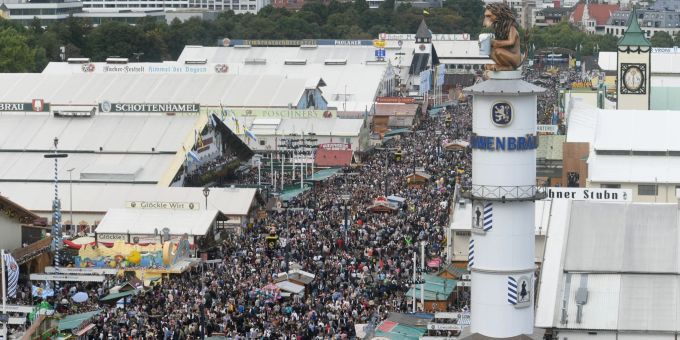 Die 188. Wiesn findet dieses Jahr vom 16. September bis 03. Oktober 2023 statt – und wurde rege besucht. Münchner Oktoberfest