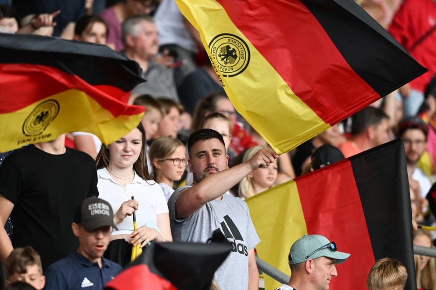 Ab dem 3. Oktober können sich Fussball-Fans auf Tickets für die EM 2024 bewerben.