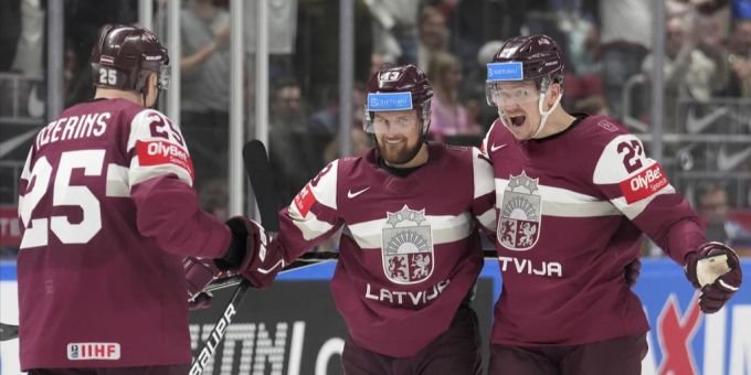 Rihards Bukarts spielt mindestens bis Ende Januar für den EHC Biel. EHC Biel