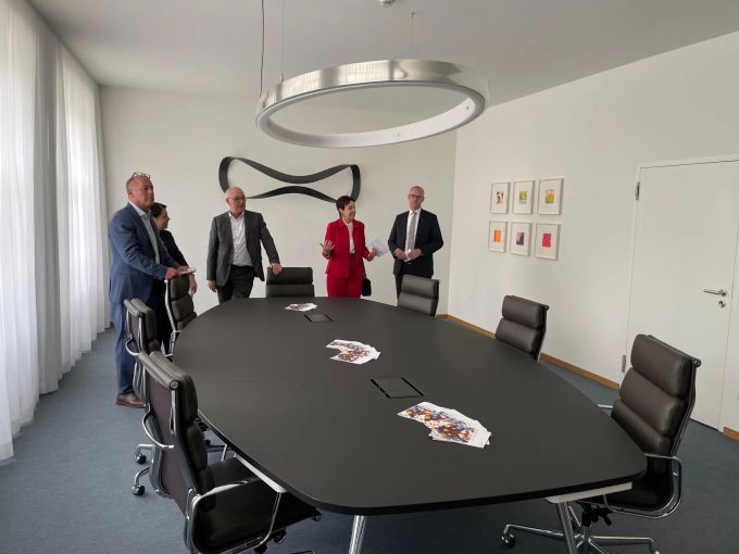 Die Machtzentrale des Kantons Baselland: das Regierungszimmer. onlinereports basel