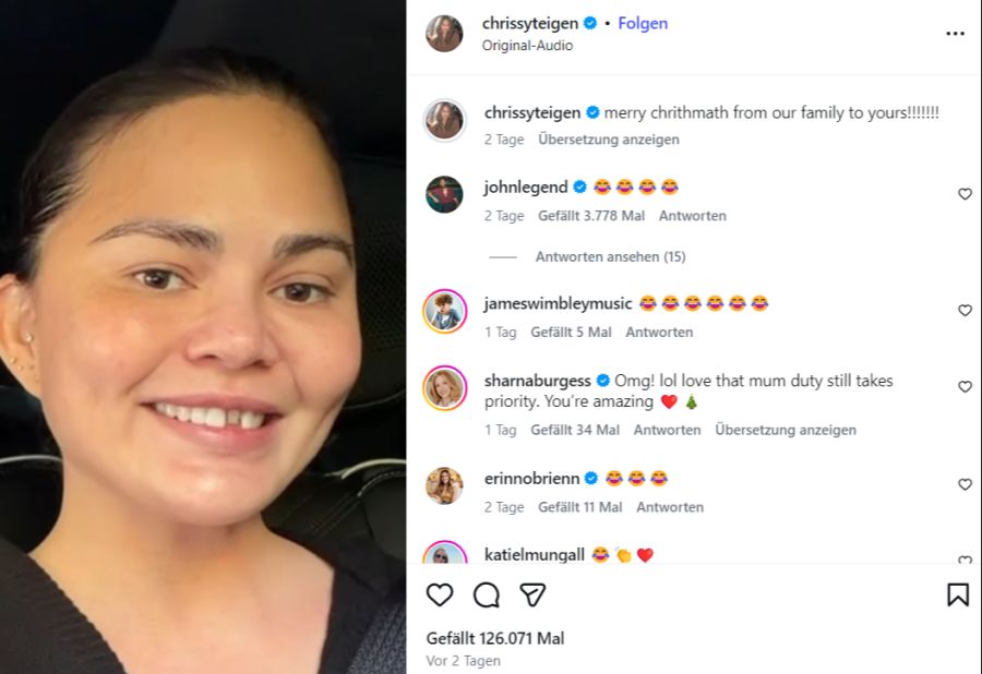 Auch das noch: Am nächsten Tag muss Chrissy Teigen so eine Schulaufführung besuchen.