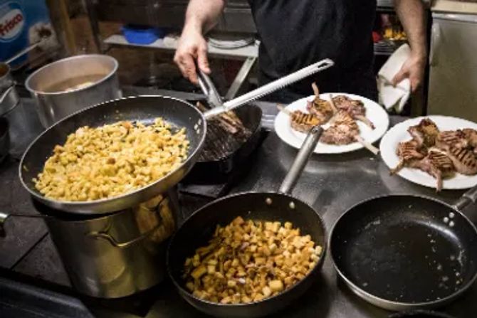 Herd Töpfe Küche Fleisch