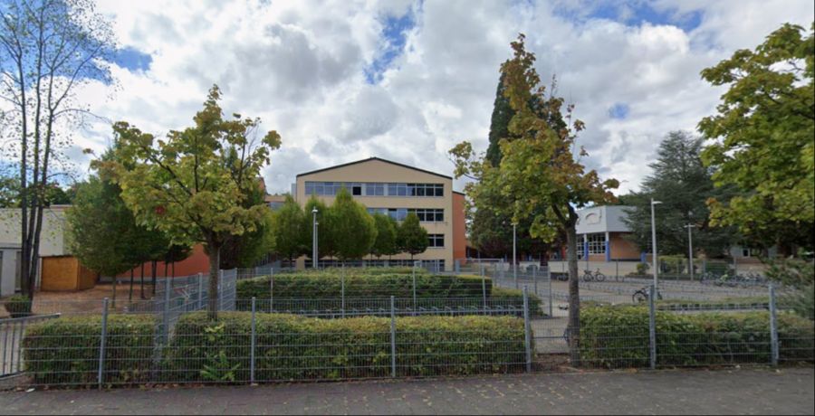 Der beschuldigte Lehrer arbeitete an dieser Gesamtschule in Hessen (Deutschland).