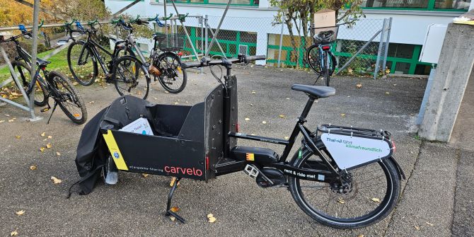 eCargobike Velo Unterstand Thalwil
