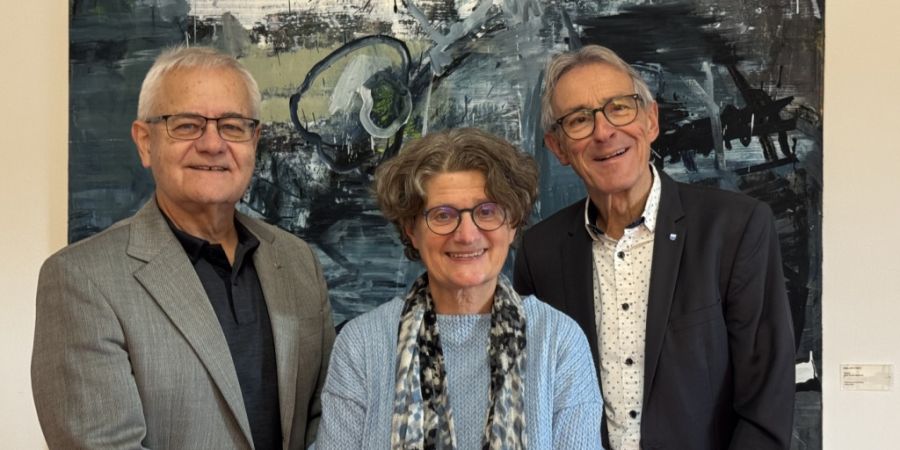 Beat Krieger, Nicola Neider Ammann und Rico De Bona (von links) erhalten die Ehrennadel der Stadt Luzern.