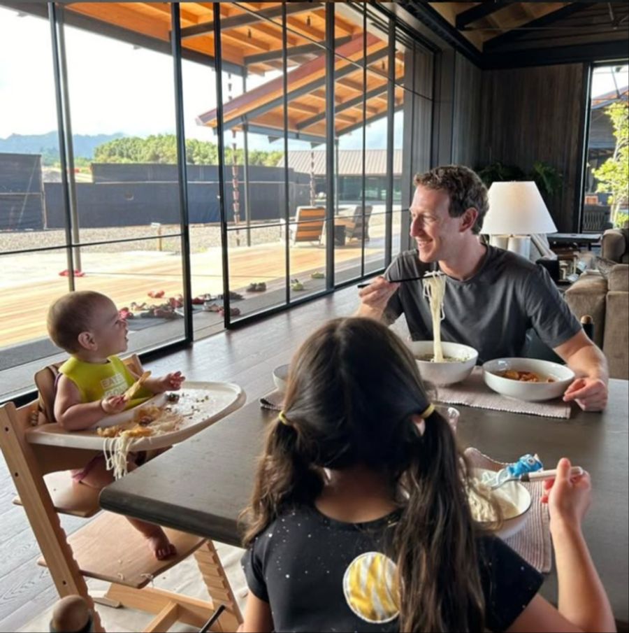 Mark Zuckerberg mit Kindern