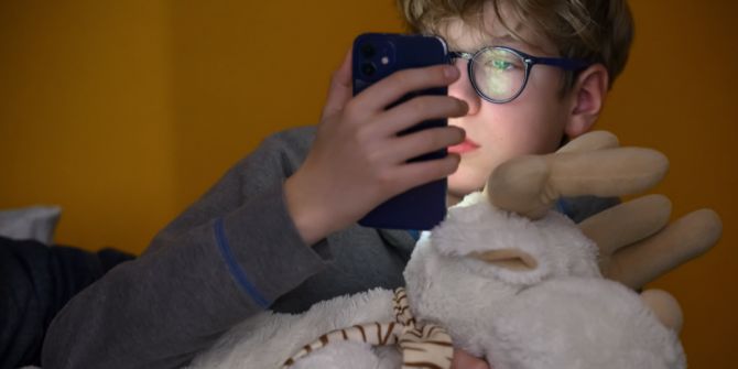Kinder Social Media