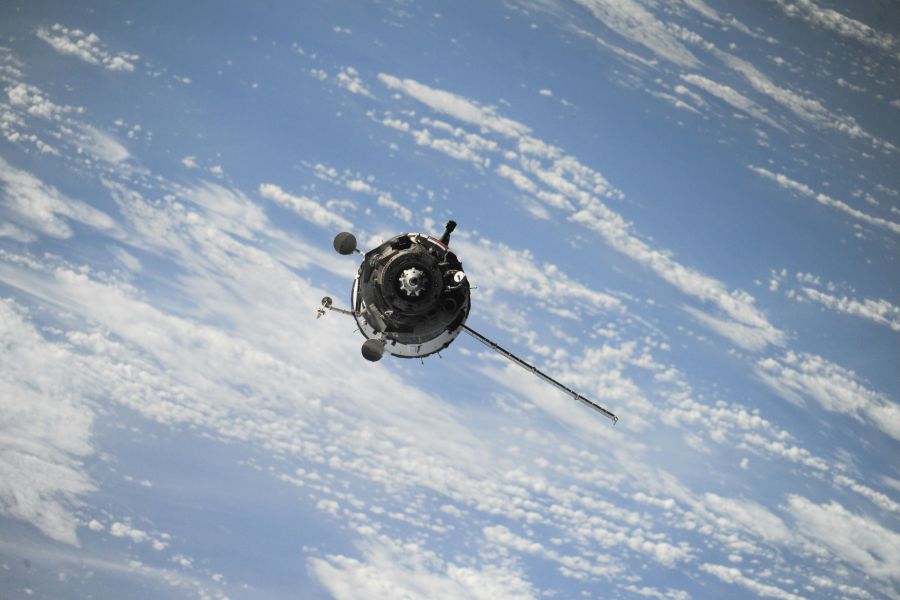 Mit der verlängerten Lebenszeit von Satelliten wird auch der Weltraumschrott verstärkt. (Symbolbild)
