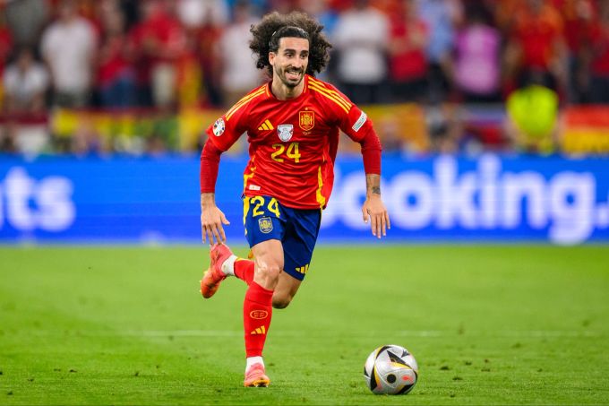 Spaniens Marc Cucurella spricht über die Buhrufe deutscher Fans. Tom Weller/dpa Spaniens Marc Cucurella
