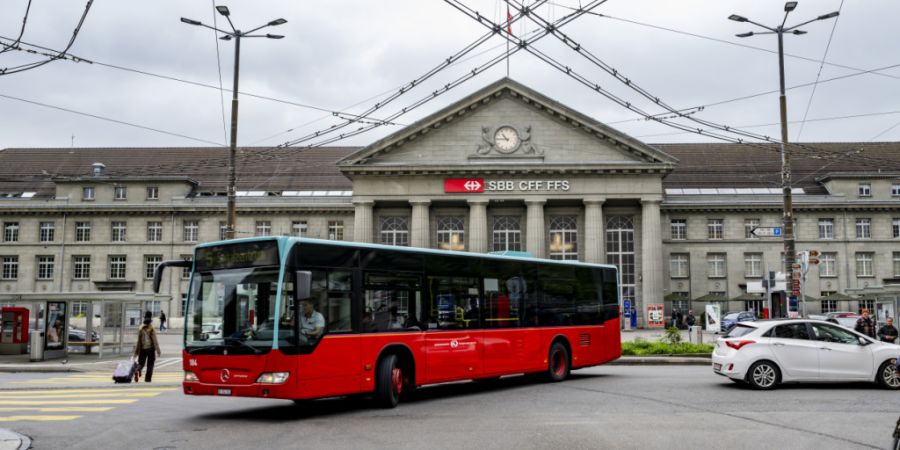 Die Stadt Biel muss noch weitere Anstrengungen unternehmen, um ihre CO2-Emissionen zu senken, insbesondere im Bereich der Mobilität. (Symbolbild)