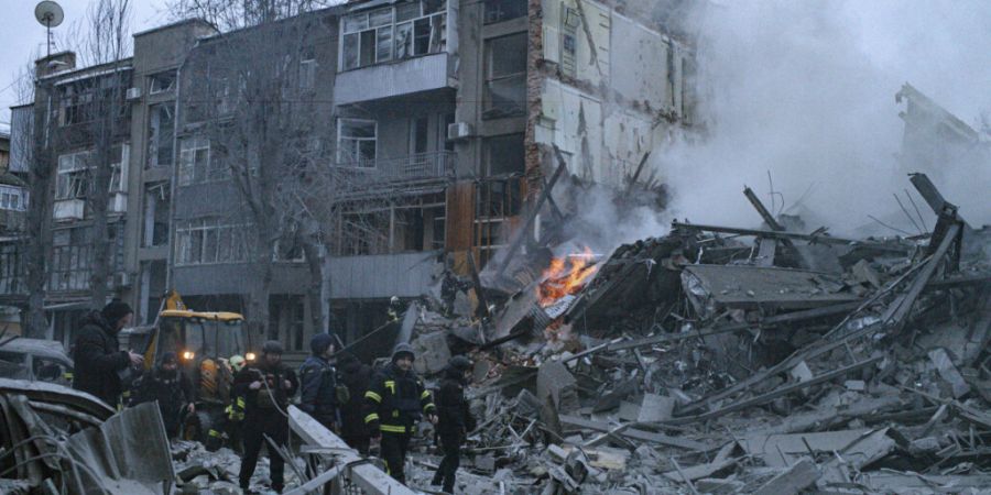 ARCHIV - Zerstörung nach einem russischen Raketenangriff. Immer wieder wird Charkiw aus der Luft angegriffen. Foto: Nicolas Cleuet/Le Pictorium via ZUMA Press/dpa