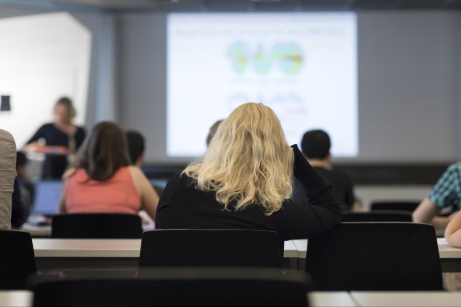 Andere können auf finanzielle Ressourcen, beispielsweise die Unterstützung der Eltern, zurückgreifen.