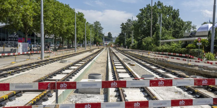 Um Verzögerungen bei laufenden Projekten zu verhindern, sollen Bauprojekte des Kantons Basel-Stadt früher aufgelegt werden. (Archivbild)