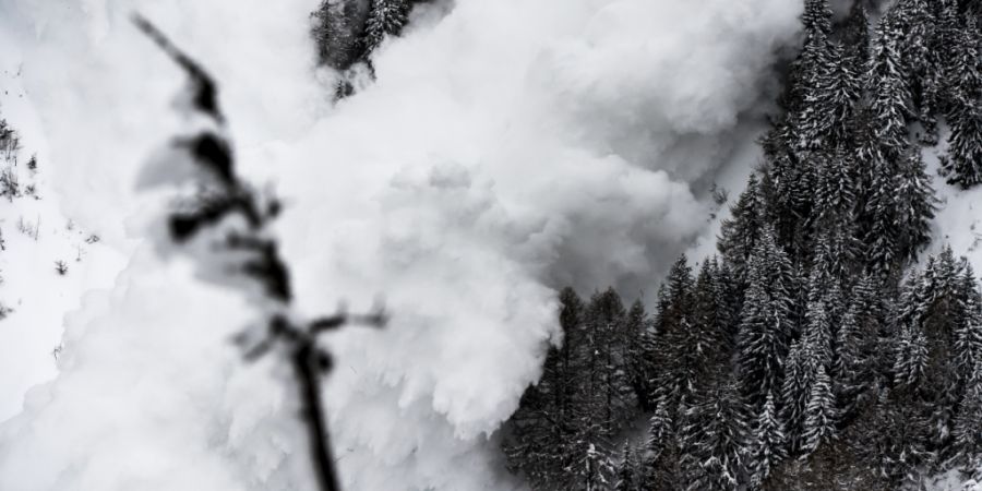 Welche Kräfte Schneedecken genau zum Bruch bringen und damit Lawinen auslösen, ist bis heute nicht vollständig geklärt. (Symbolbild)