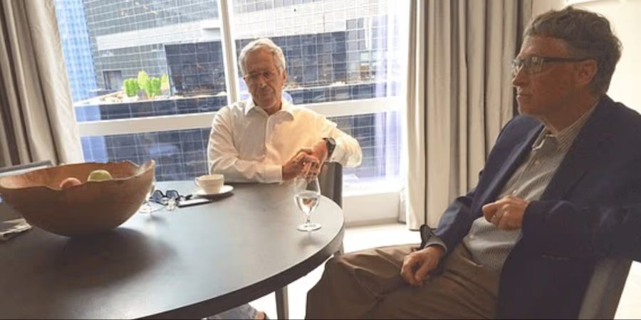 In den neu veröffentlichten Epstein-Akten sind unter anderem Bilder von Bill Gates (rechts) und Jeffrey Epstein zu sehen.