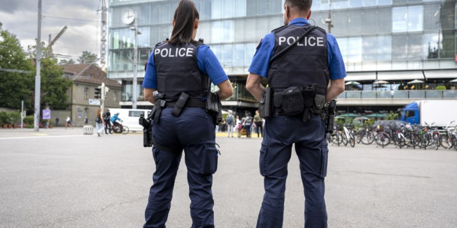 Für den kommenden Samstag wird auf dem Bahnhofplatz zu einer unbewilligten Demonstration aufgerufen. (Symbolbild)