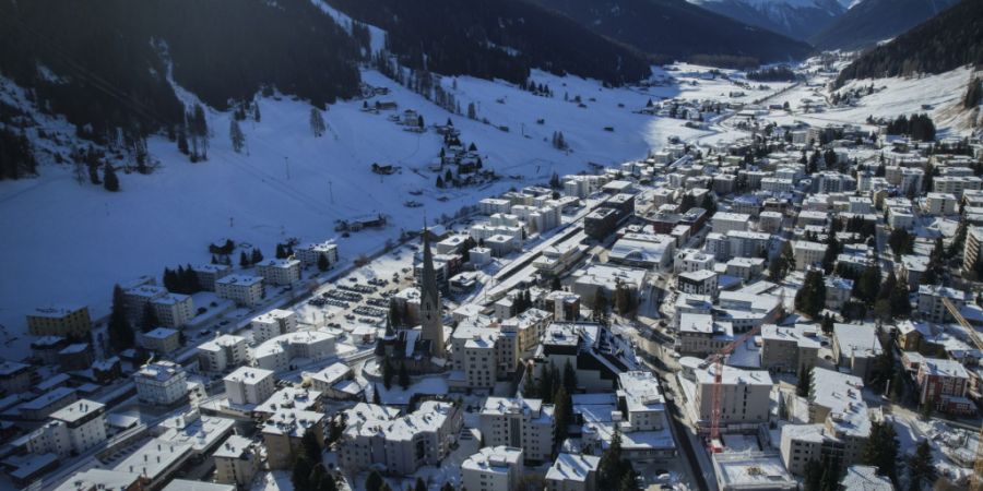 Die vom Weltwirtschaftsforum (WEF) befragten Chefökonomen blicken nach wie vor mit Sorge in die Zukunft. Immerhin haben sich die Erwartungen mit Blick auf die Weltwirtschaft seit dem H...