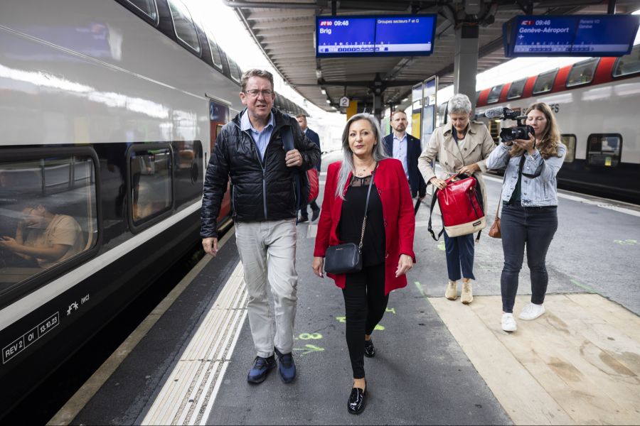 Manchmal weicht Albert Rösti aber auch auf den Zug aus.