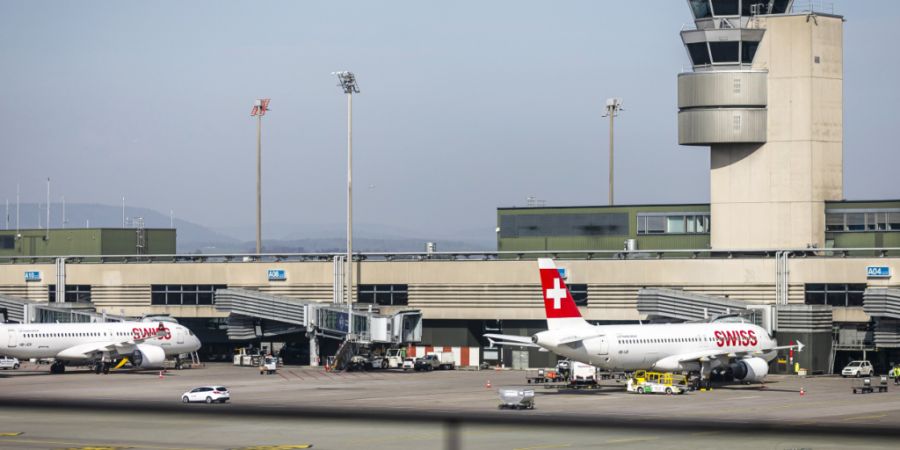 Die «Nachtruhe-Initiative» will keine Flüge nach 23 Uhr am Flughafen Zürich. Der Kantonsrat will weniger weit gehen. (Archivbild)