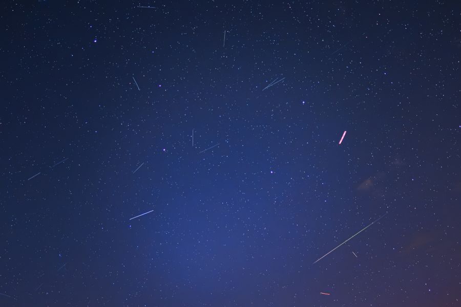 Sternschnuppe Perseiden Sonnenfinsternis
