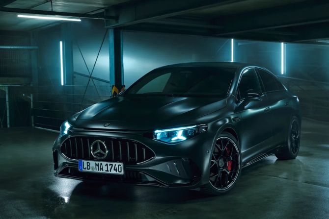Mercedes Benz AMG CLA 45