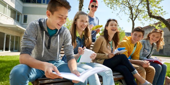98,1 Prozent der Schülerinnen und Schüler, die die offizielle Schulzeit beendet haben, wissen, wie es nach der Schule weitergeht