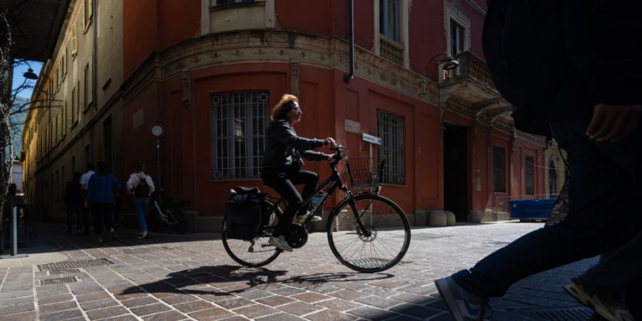 Der Bürgermeister von Como möchte Velofahrer aus der Altstadt verbannen. (Archivbild)