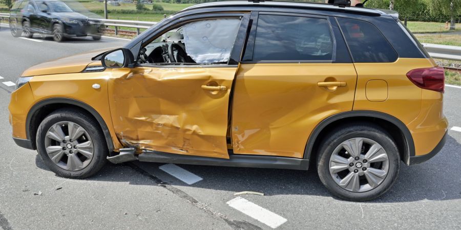 In Schüpfheim kollidierte ein Motorrad mit einem abbiegenden Auto.