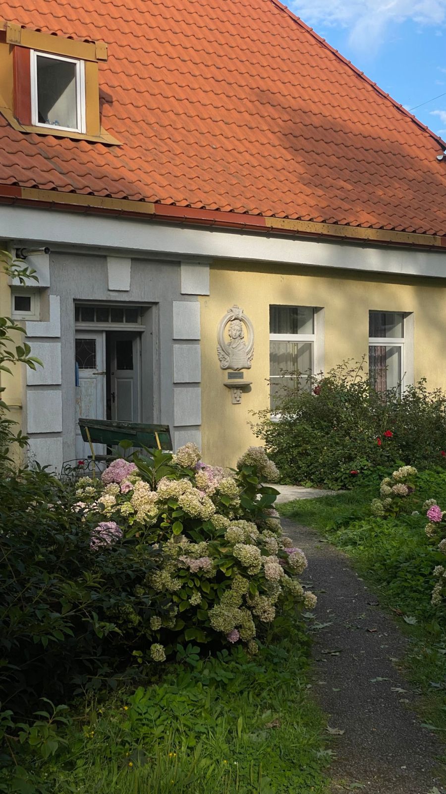 Wer fremden Kompost nutzt, riskiert im schlimmsten Fall sogar eine Anzeige wegen Hausfriedensbruchs. (Symbolbild)