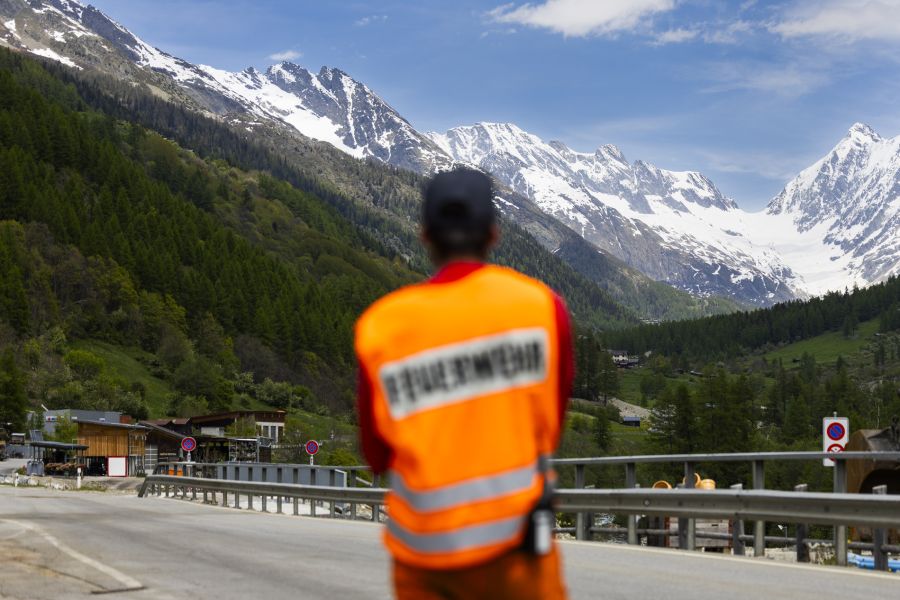 Ein gestaffelter Wiederaufbau von Blatten ist geplant und soll bis 2030 abgeschlossen sein.
