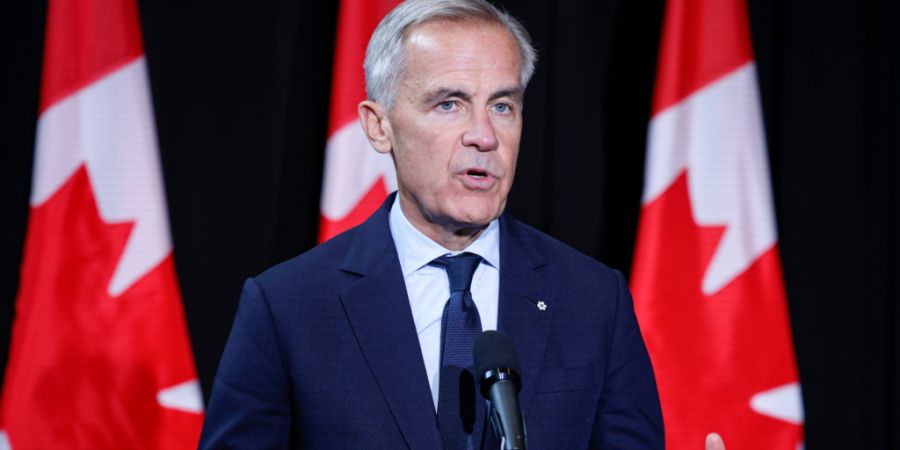 ARCHIV - Der kanadische Premierminister Mark Carney spricht bei einer Kabinettsklausur vor den Medien. Foto: Jeff McIntosh/The Canadian Press/dpa - ACHTUNG: Nur zur redaktionellen Verwe...