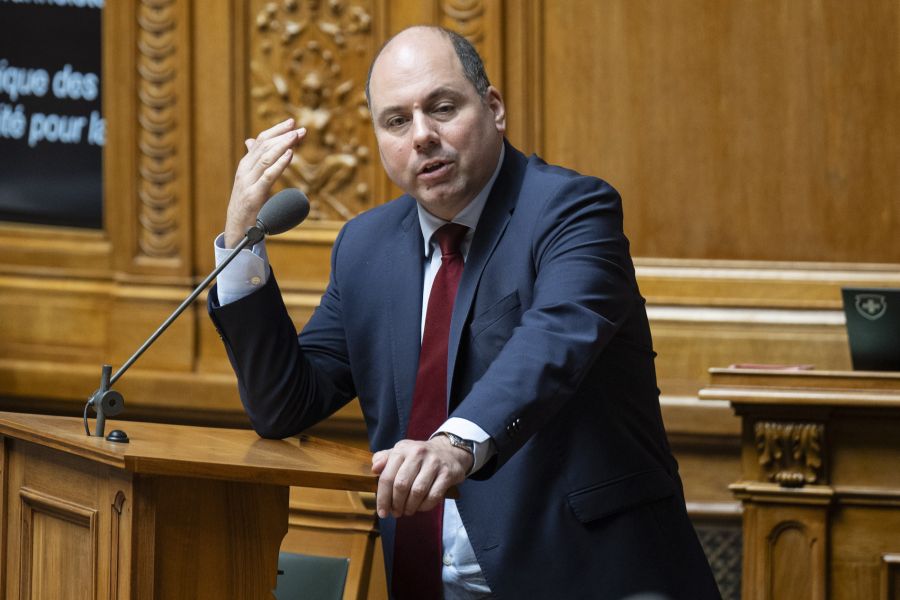«Überall, wo Menschenansammlungen derart gross sind wie an Bahnhöfen, sind solche Attacken möglich», sagt SVP-Nationalrat Mauro Tuena.
