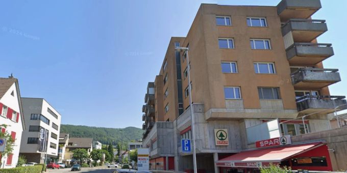 In diesem Gebäude wurde den 30 Mietparteien gekündigt. Gebäude Wettingen