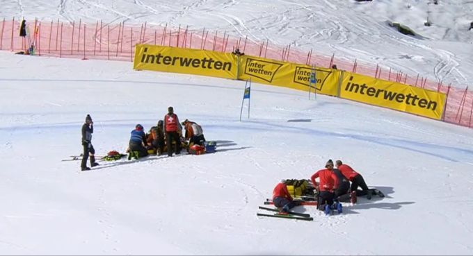 Die schwer gestürzte Maria-Eleni Tsiovolou musste auf der Strecke erstversorgt und mit dem Helikopter geborgen werden. Maria-Eleni Tsiovolou Ski-WM