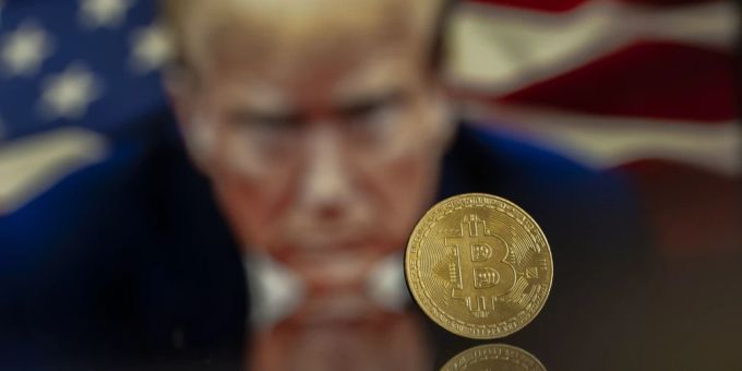Donald Trump will die USA zur Bitcoin-Supermacht machen. donald trump krypto