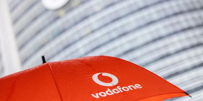 Mal wieder Regenwetter an der Vodafone-Deutschlandzentrale – und auch geschäftlich hat es sich eingetrübt für den Telekommunikationsanbieter. Vodafone
