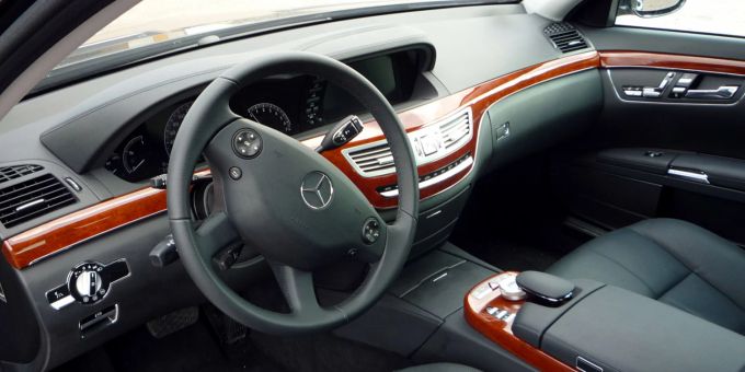 Luxus vor einer guten Dekade: Der Innenraum des S 320 CDI L (2005–2009). S 320 CDI L