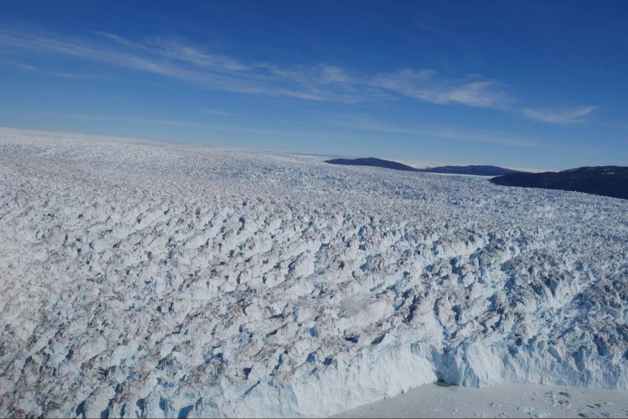 Grönland-Eis bekommt immer mehr Risse