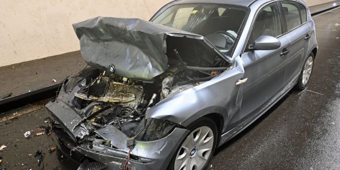 Drei Verletzte bei Auffahrunfall. Drei Verletzte